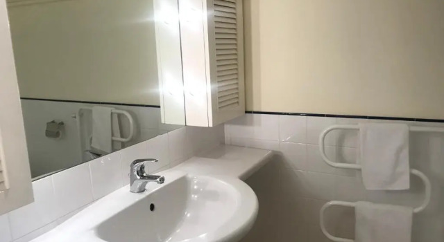 Апартаменты с 2 комнатами с видом на море Bruce Waterfront Apartments