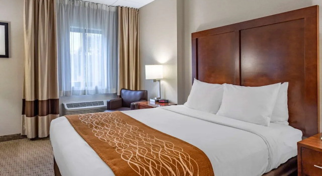 Двухместный номер Standard с балконом Comfort Inn Syosset-Long Island