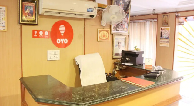 OYO 14067 Hotel Suryamani