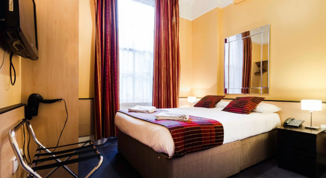 Двухместный номер Standard Tudor Court Hotel