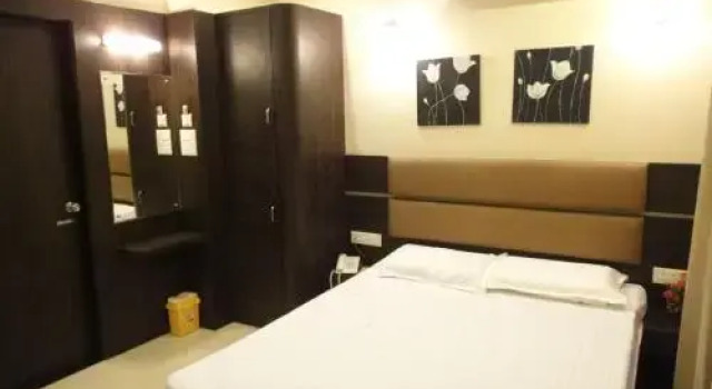 Hotel Shri Nivas