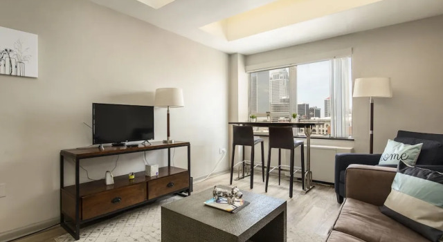 Downtown Louisville Cozy Suite on 3rd street