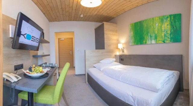 Номер Standard KOSIS Sports Lifestyle Hotel