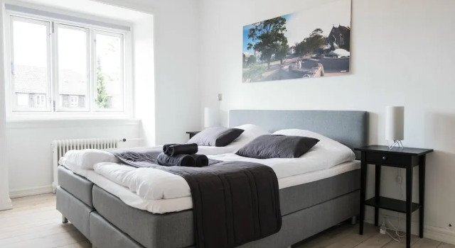 Beautiful 2-bed Apartment, Book Lejlighed Hellerup Sjælland
