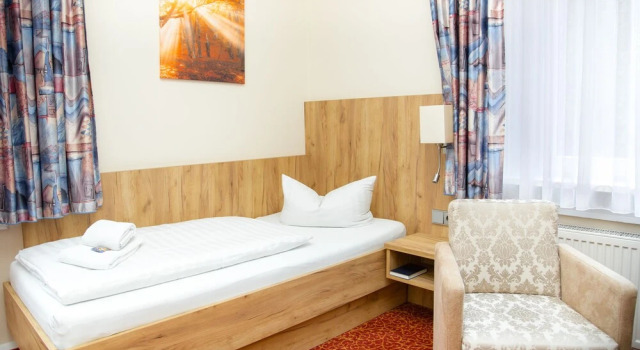 Waldhotel Friedrichroda, Book Hotel 3-Star Hotels in Rennsteig, 3*