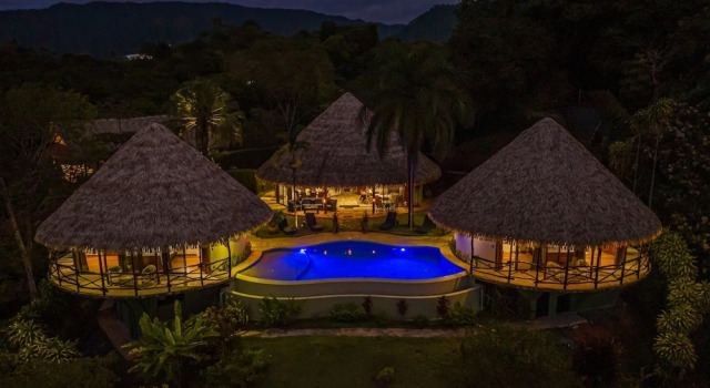 Вилла Authentic Jungle Ocean Escape by Pura Villas