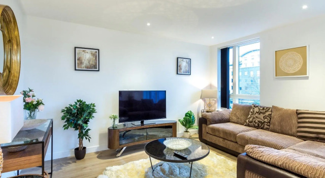 2 Bed Property Close to Heathrow Airport, Забронировать Апартаменты/квартира Брент Харроу