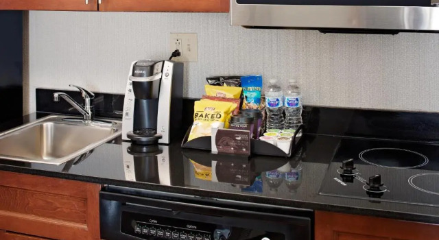 Двухместный номер Premium Homewood Suites by Hilton Hartford-Farmington