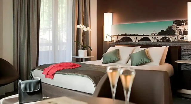 Четырёхместный люкс Mercure Pont d’Avignon Centre