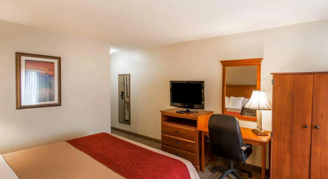 Двухместный номер Standard Quality Inn & Suites Germantown North