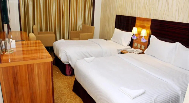 Номер Comfort Fal Hotel L.L.C