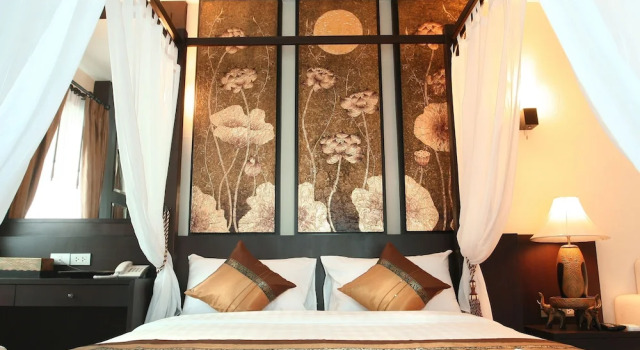 Номер Deluxe Mirth Sathorn Hotel