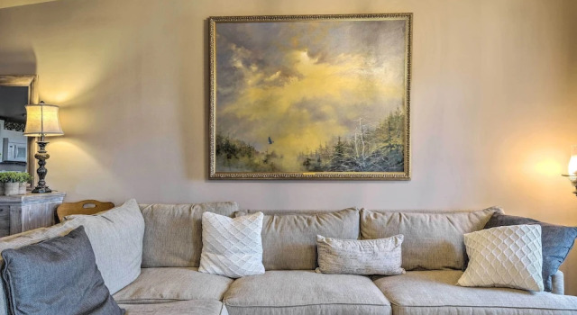 Chic Main Street Retreat < 7 Mi to KY Horse Park!, Rezerwuj Apartament Dzhordzhtaun Stany Zjednoczone