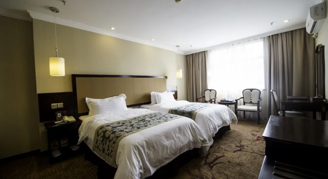 Двухместный номер Deluxe Sun Island Holiday Hotel Shenzhen