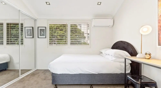 Elegantly Modern 2-bed In The Heart of Chippendale, Забронировать Апартаменты/квартира Отели Сиднея с парковкой, рядом с Международный конференц-центр Сиднея, Парковка