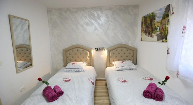Mitzpa HaAri, Забронировать Апартаменты/квартира Апартаменты Цфат, рядом с Hameiri House, Апартаменты/квартира