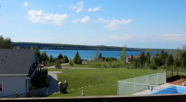 Двухместный номер Standard с балконом и с видом на озеро Waterview On The Bay