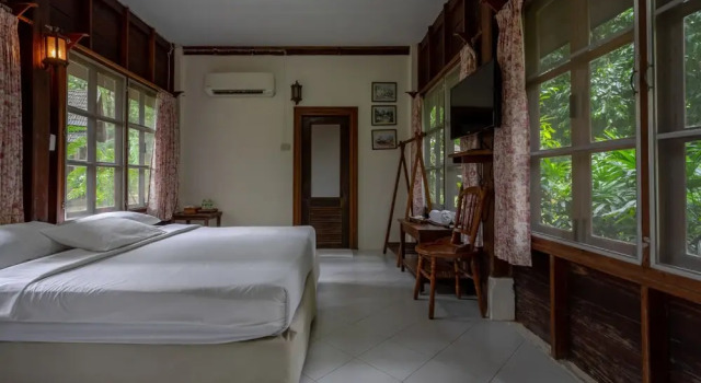 Donsak Orchid Resort