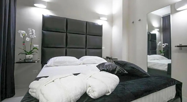 Hotel Trionfal, Rezervați Hotel Qualiano Campania