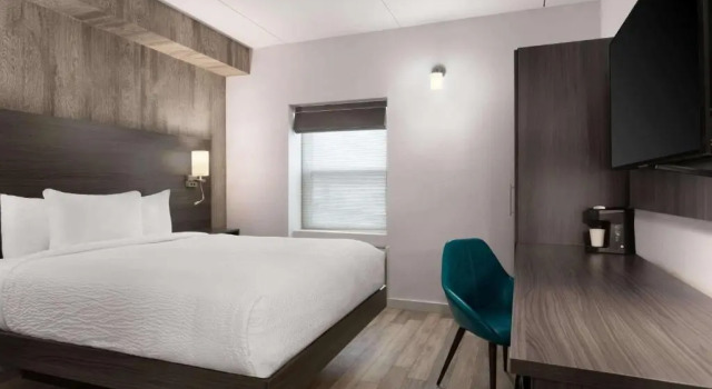 Номер Standard Days Inn by Wyndham Saint John