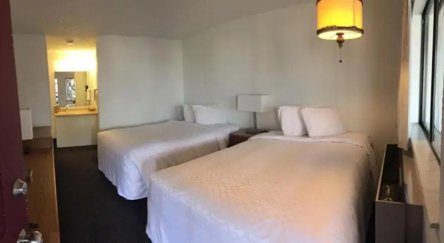 Двухместный номер Deluxe с балконом The Sturgis Motel