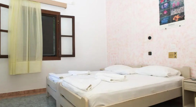 Студия с балконом и с красивым видом из окна Villa Maria