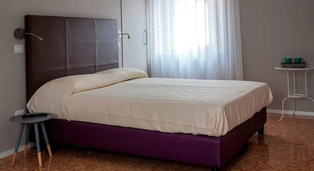 Guest House Viaroma, Book Pension San Severino Marche 
