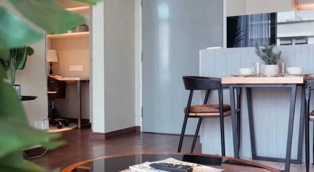 Апартаменты Standard с балконом Homesuite Home at Riverson Soho
