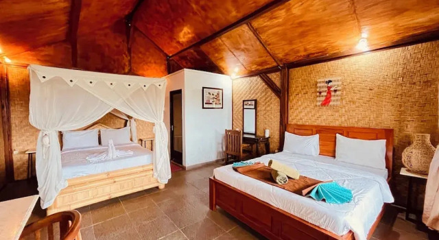 Номер Classic с 2 комнатами с балконом и с видом на сад Villa Gajah Mas