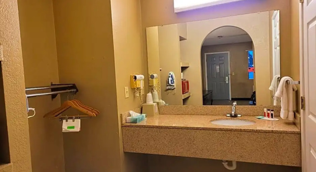 Двухместная студия Super 8 by Wyndham Arkadelphia Caddo Valley Area