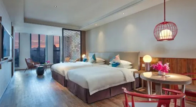 Семейный люкс с видом на улицу Manju Hotel (Zhuji Wanfeng Xintiandi Yongli Plaza)