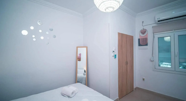 Atzys Volos Home, Book Hotel Volos 