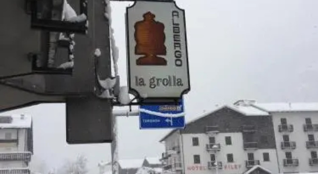 Albergo La Grolla, Забронировать Отель Анте-Сент-Андре Червиния