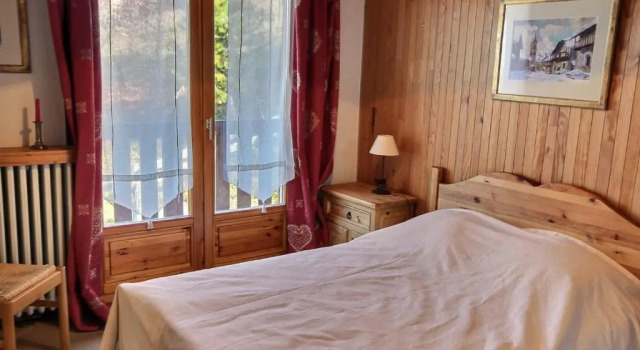 Chalet pour 10 pers, 5 pièces, parking, calme à la montagne - FR-1-411-683, Забронировать Шале Виллы Овернь-Рона-Альпы, Вилла