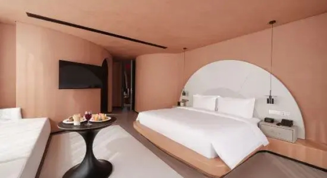 Люкс с 2 комнатами Dali Joy Luck Qingshi  Hillside Lakeview Resort Hotel