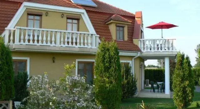 Szép Ilonka Vendégház, Book Hotel Kehidakustany 