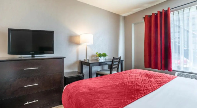 Четырёхместный номер Standard Hotel Universel