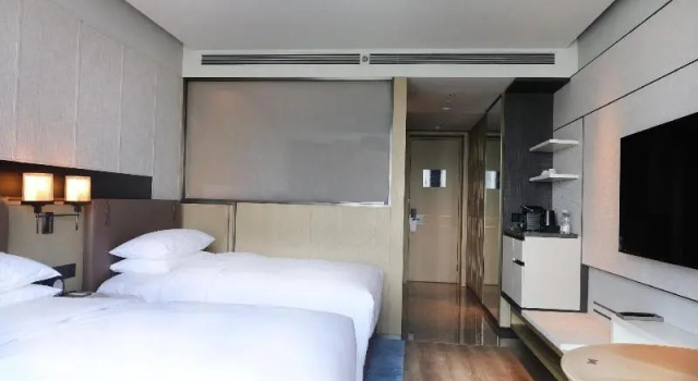 Номер Deluxe Luoyang Marriott Hotel