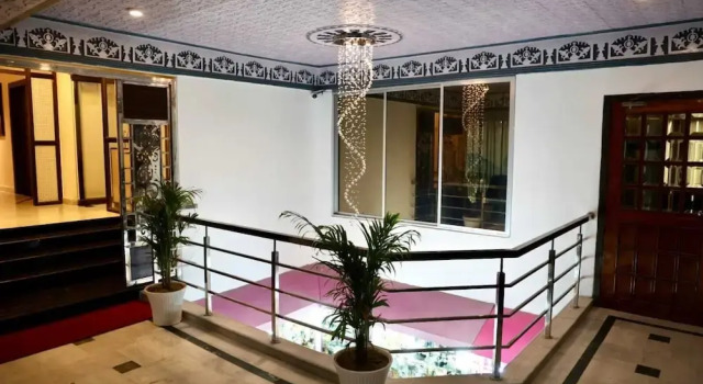 Regal Guest House by ROH