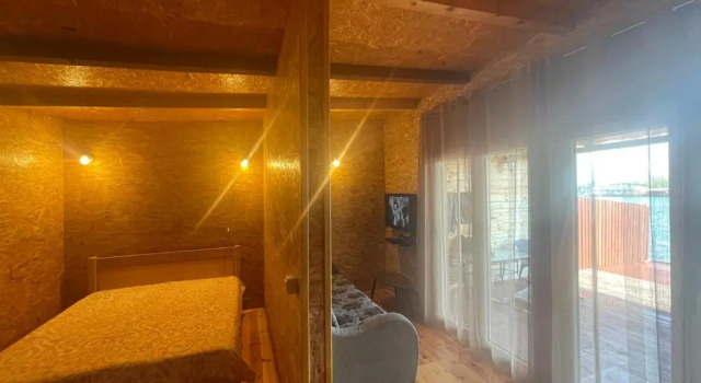 Alis House