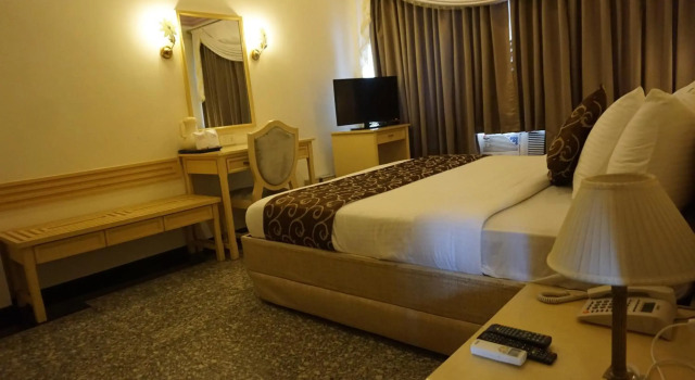 Hotel Poonja International, Rezervovat Hotel Hotely v Bangalore s parkováním, Parkování