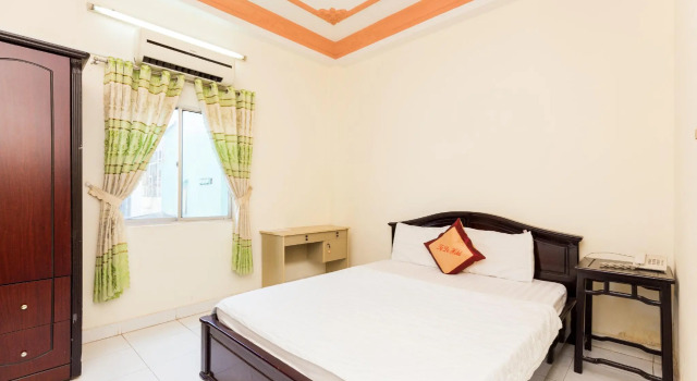 Freedom Hotel, Забронировать Отель Отели Хошимина с завтраком, рядом с Торговый центр Tax, Завтраки