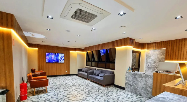 VIPPER Hotel