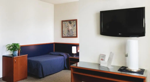 Четырёхместный номер Standard Hotel Crystal