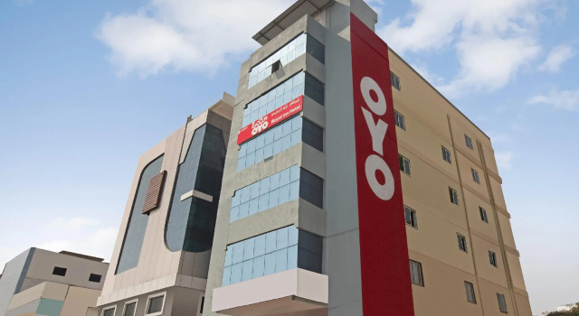 OYO 24993 Royal Inn Hotel, Rezerwuj Hotel Hyderabad 