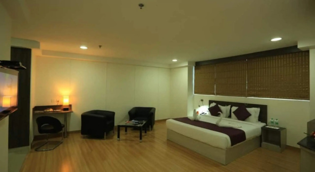 Hyphen Business Hotel