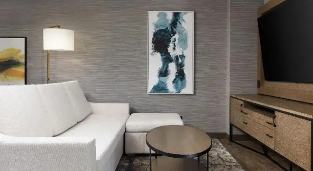 Люкс с 2 комнатами с балконом Doubletree By Hilton West Kelowna