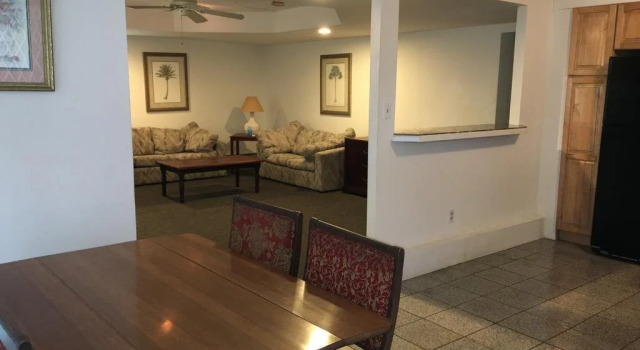 Surf 16 Motel