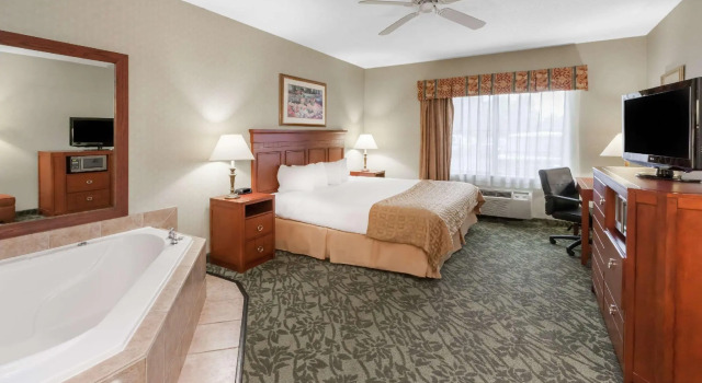 Двухместный люкс Spark by Hilton Walker Grand Rapids North