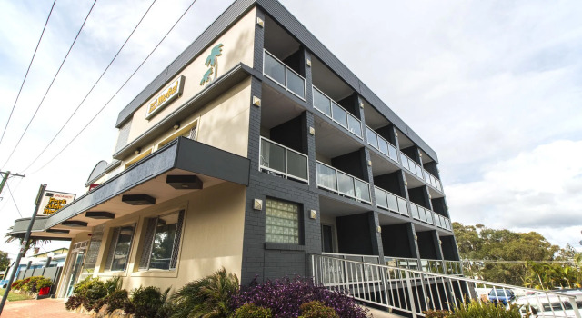 Port Aloha Motel, Забронировать Мотель Отели Порт-Маккуори 3 звезды, рядом с Пристань для яхт в Порт-Маккуори, 3*